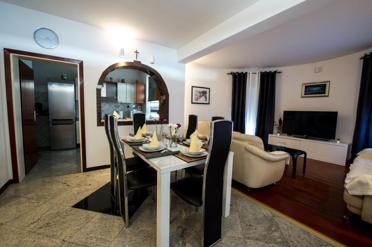 Seaside Apartments With A Swimming Pool Zecevo Rtic, Rogoznica - 8366 Kültér fotó